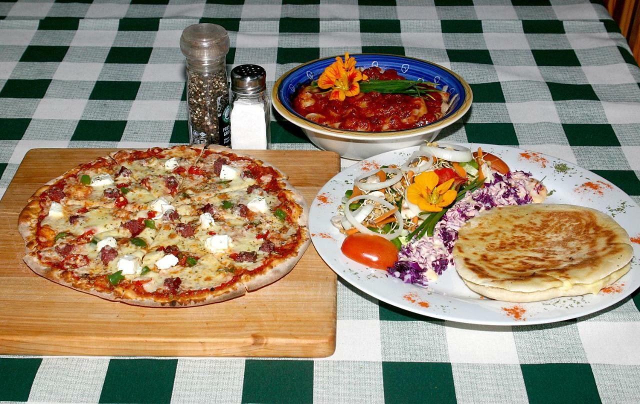 Bed and Breakfast Tower Of Pizza Ethels Drive Exteriér fotografie